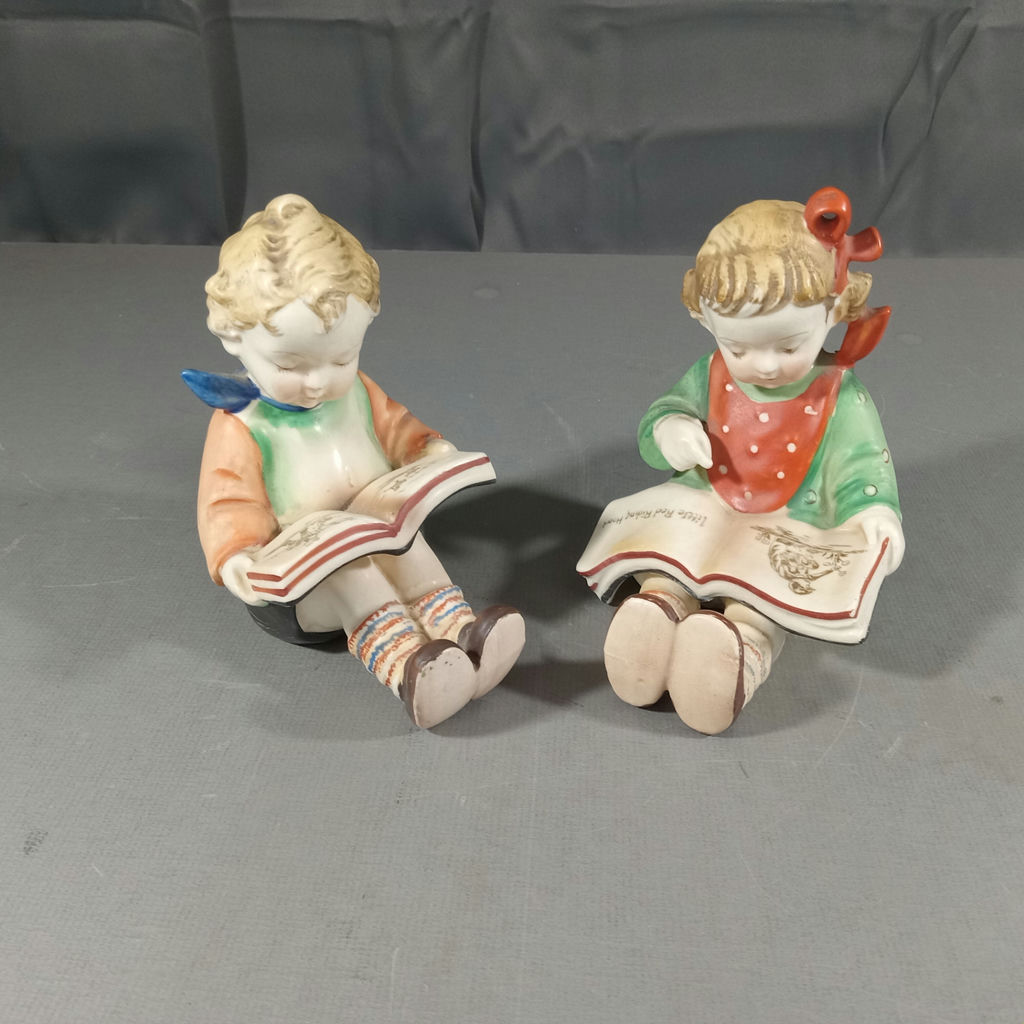 Vintage Porcelain Bookends & Little Women - image 2 of 15