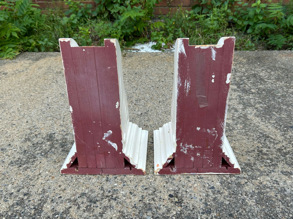 Wooden Architecture Corbels - image 4 of 6
