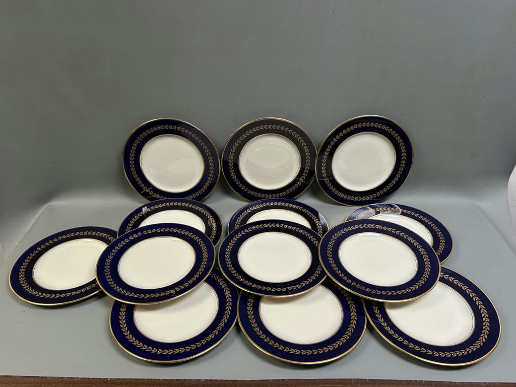Tatler of Trenton Dinner Plates  - image 4 of 4