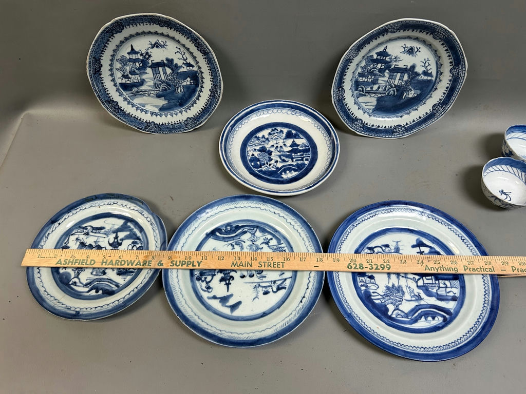 Chinese Export Canton Ware  - image 2 of 8