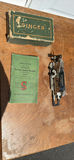 Vintage 1936 Singer 15-91 Sewing Machine Wooden Cabinet - thumbnail 29 of 37