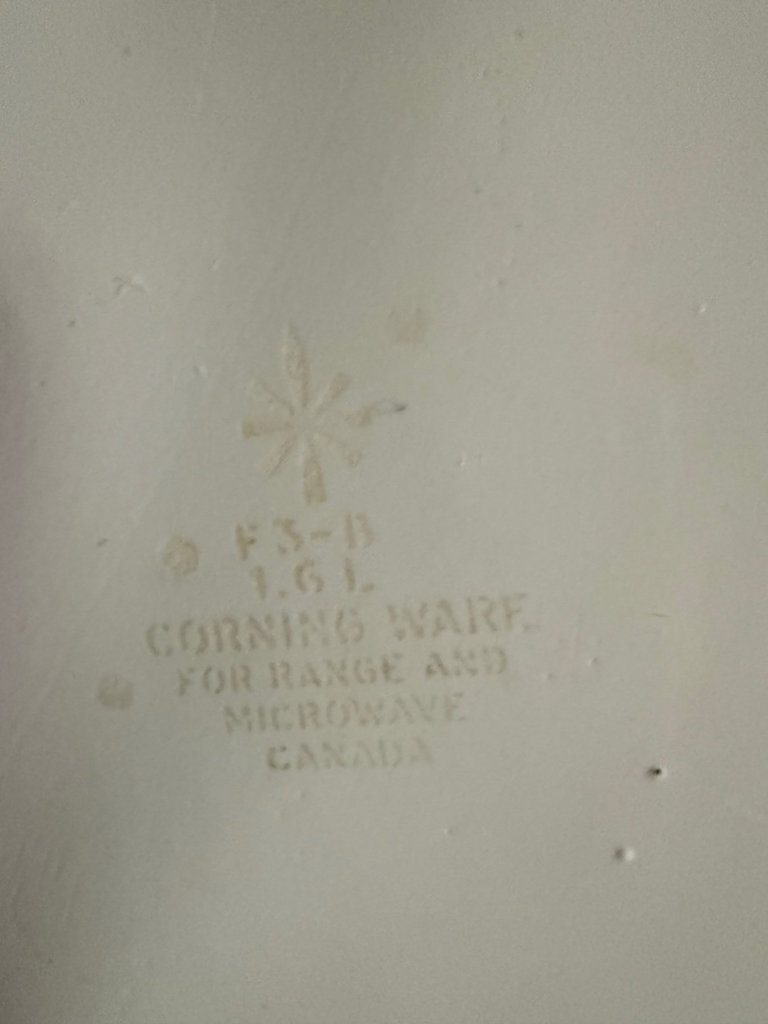 CorningWare French White bakeware set with ramekins - image 7 of 29