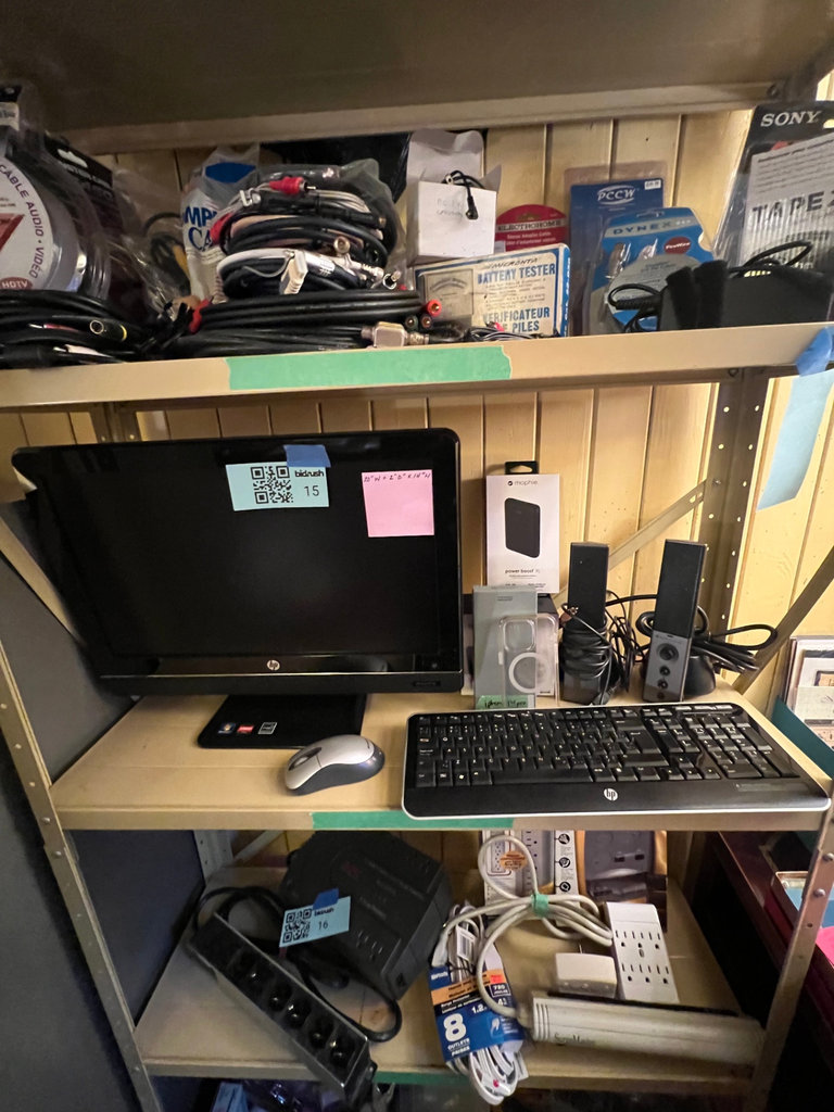 HP Monitor, Keyboard, Mophie Power Bank and Accessories on Shelf - image 3 of 5
