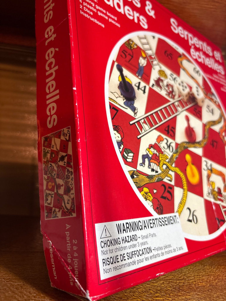 Vintage board games and chess set - image 3 of 7
