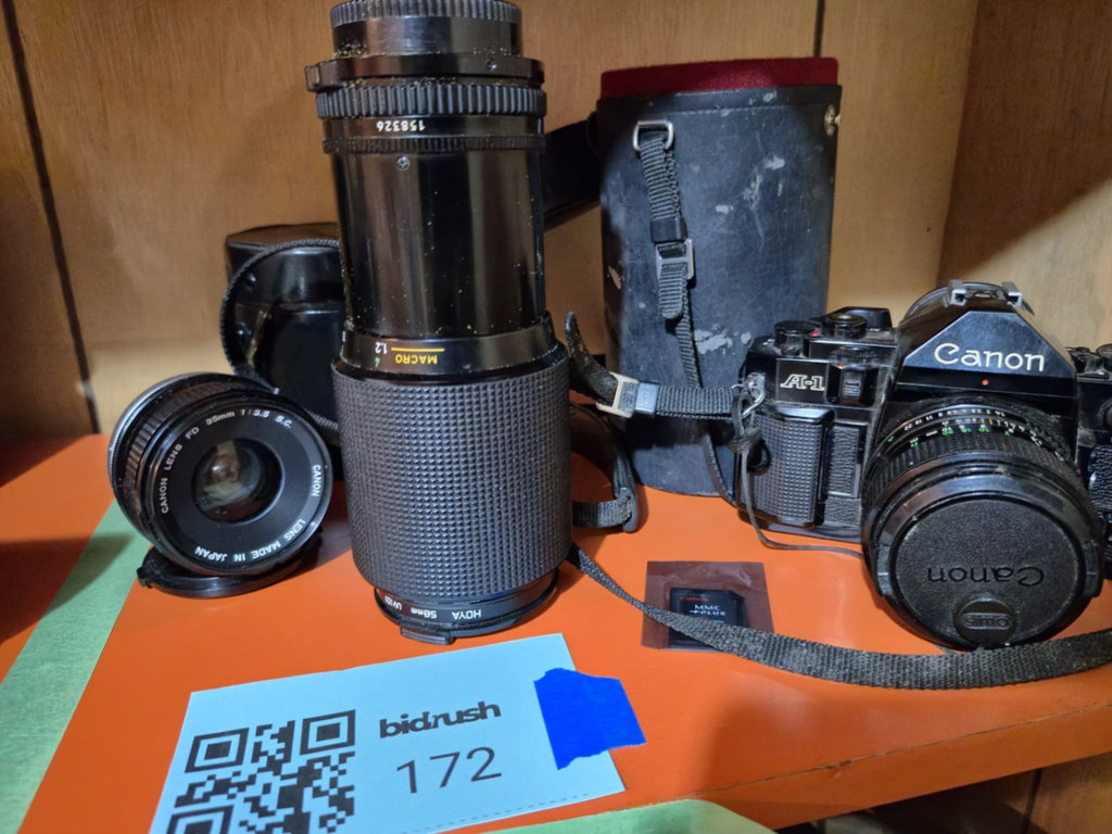 Canon film cameras with multiple lenses (FD mount) - image 1 of 8
