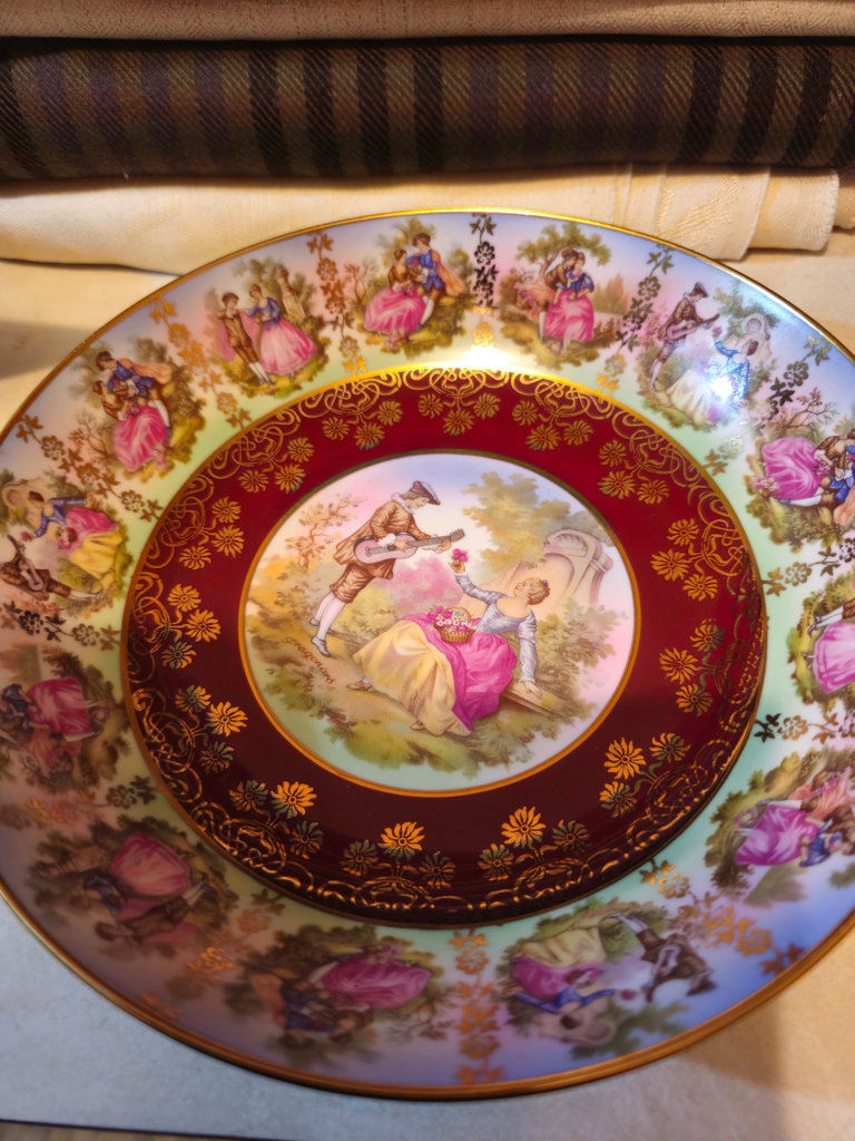 Decorative porcelain plates and tray with Egyptian and European designs - image 4 of 6