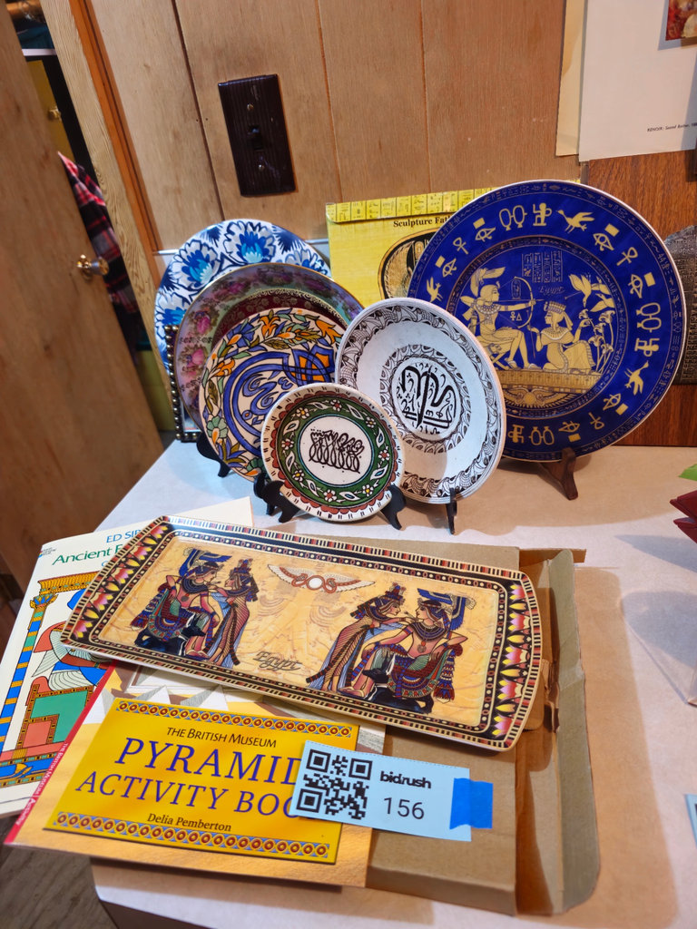 Decorative porcelain plates and tray with Egyptian and European designs - image 1 of 6