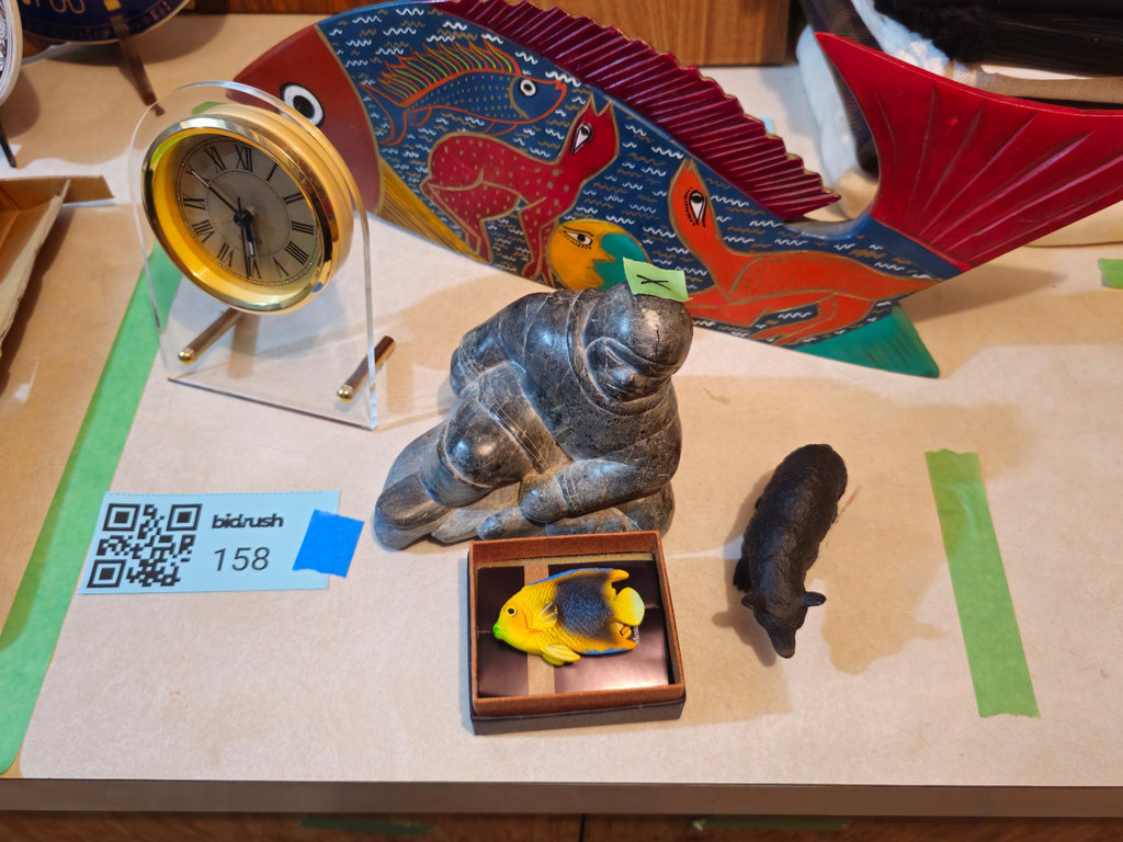 Assorted decorative art objects and clock - image 1 of 3