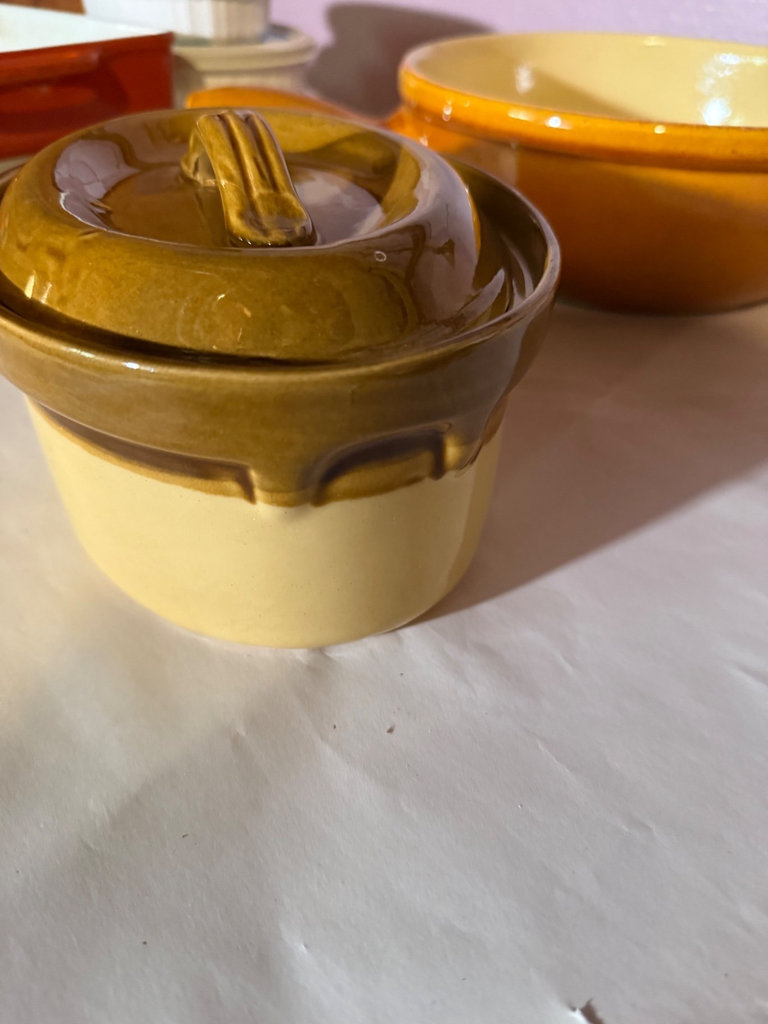 Vintage Stoneware Fondue Pot & Casserole - image 10 of 19