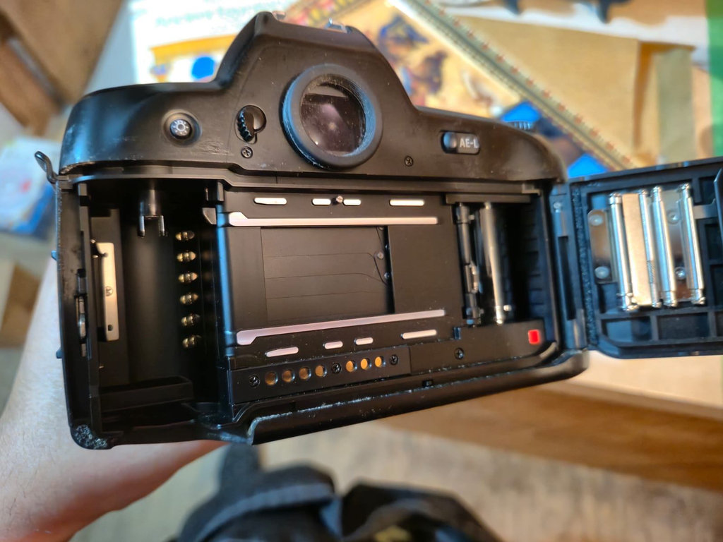 Nikon F90 film SLR camera with 35-135mm AF NIKKOR lens - image 2 of 5