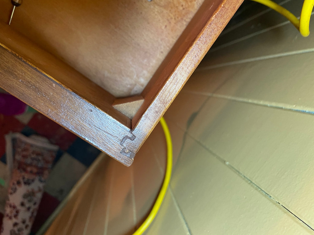 Four-drawer walnut dresser with chevron veneer - image 8 of 13