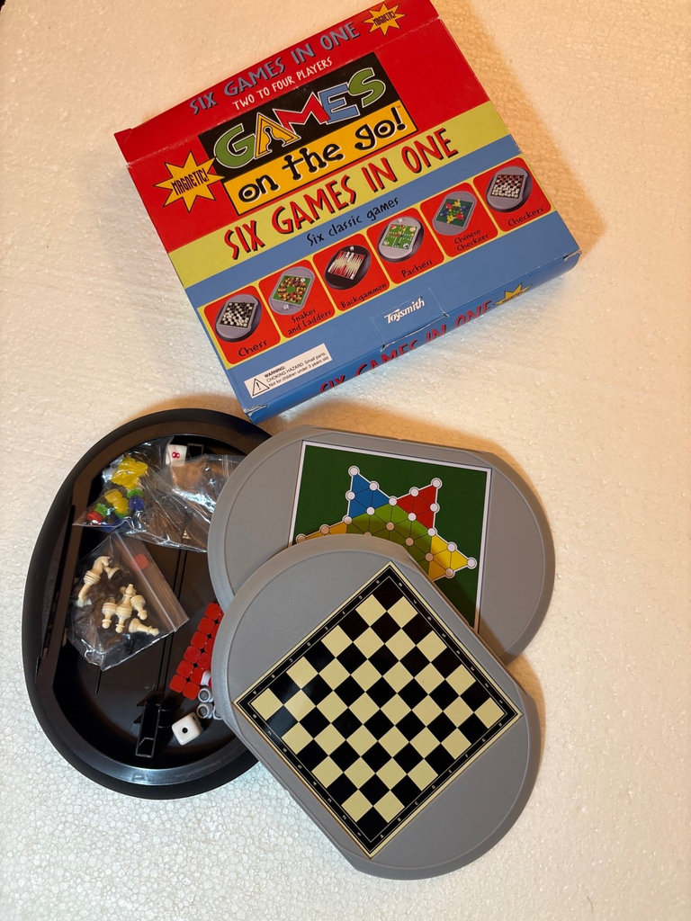 Vintage board games and game components assortment - image 9 of 9