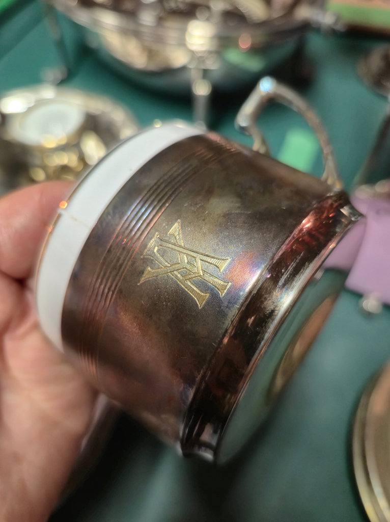 Silver-plated Samovar & teacup/saucer pieces - image 4 of 5
