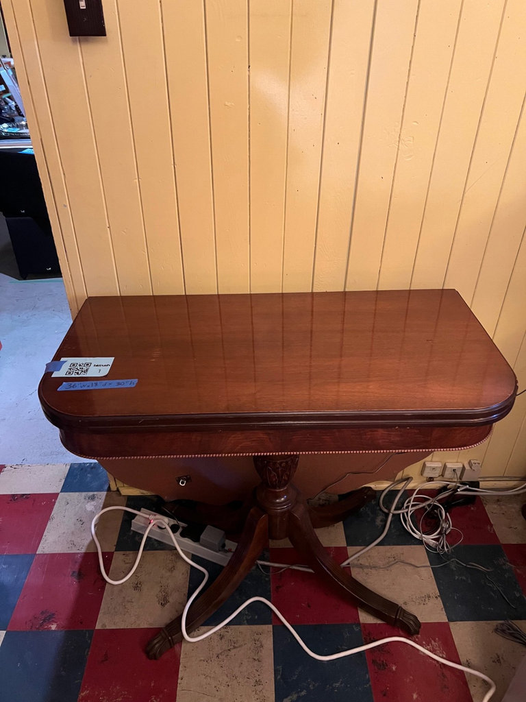 Antique four-legged Pedestal Duncan Phyfe-style Dining Table - image 1 of 10