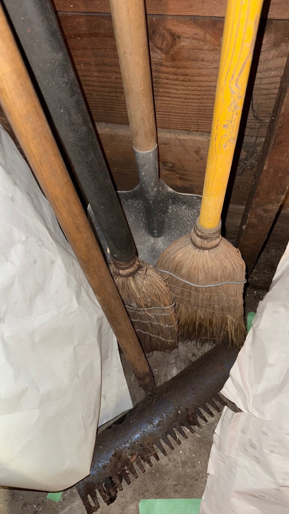 Assorted cleaning and gardening tools - image 1 of 4