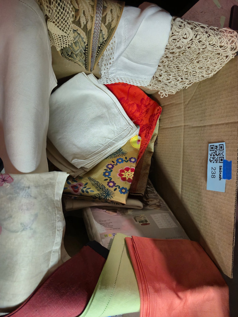 Box of assorted linens and fabrics - image 2 of 3