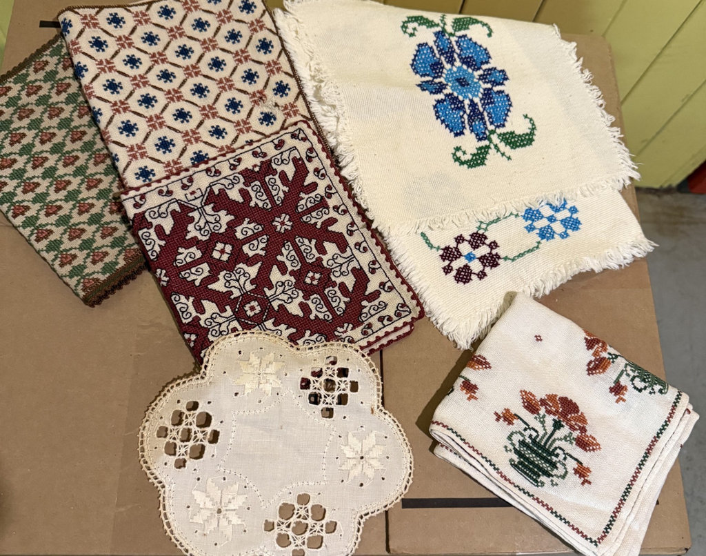 Assorted vintage textiles and a brown zippered pouch - image 7 of 14