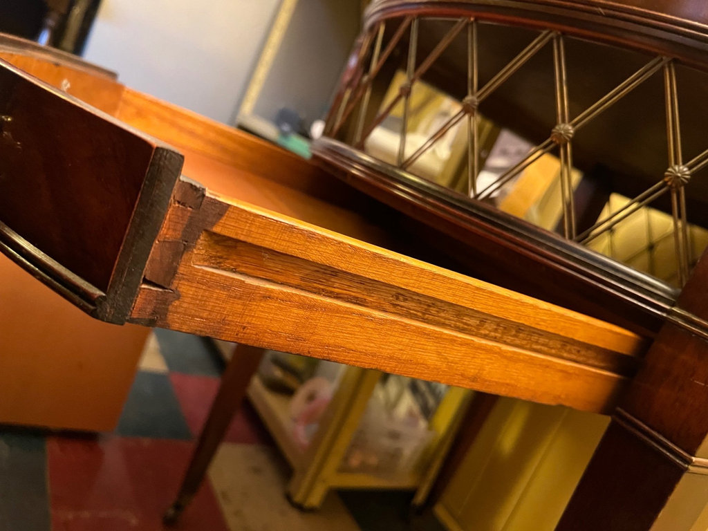 Vintage mahogany side table with leather-inlaid top by Weiman Tables - image 6 of 10
