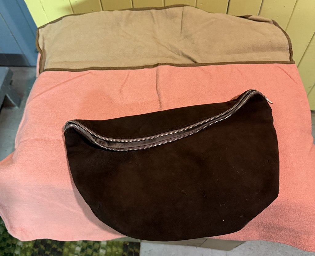 Assorted vintage textiles and a brown zippered pouch - image 5 of 14