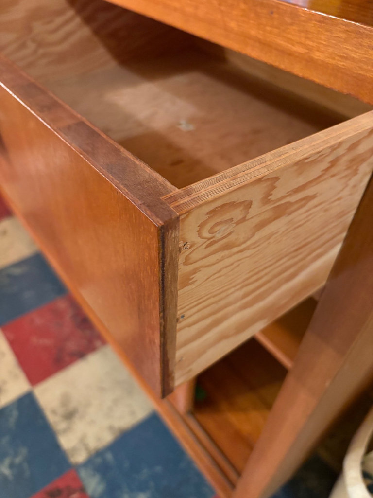 Mid-Century style display cabinet w glass upper section & lower storage - image 5 of 8