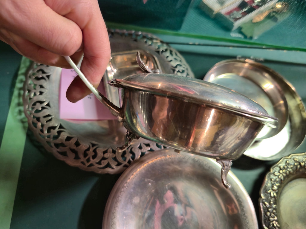Ornate Silver-Plated Serving Dishes and Bowls - image 6 of 9