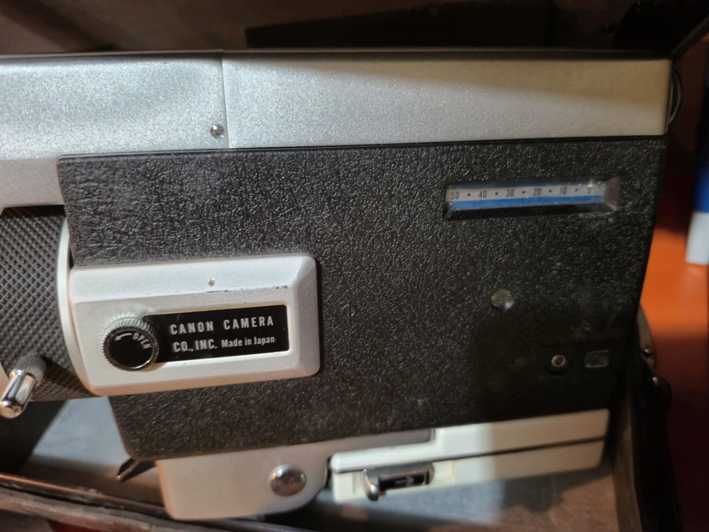 Vintage Canon 8mm Movie Camera with Zoom Lens - image 2 of 3