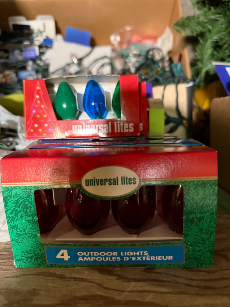 Assorted Christmas Lights and Outdoor Lighting - image 3 of 5