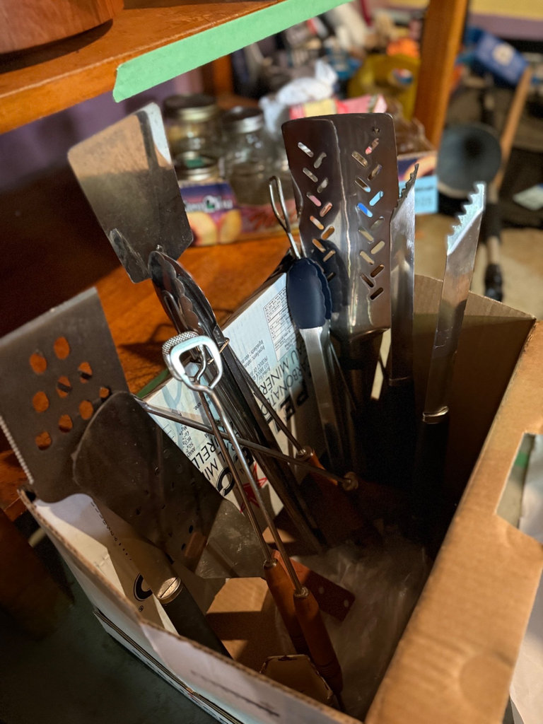Assorted BBQ grilling tools and racks - image 4 of 6