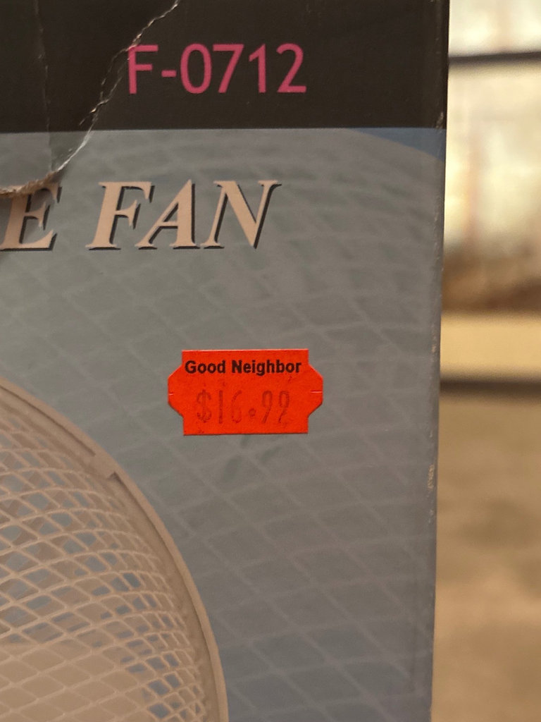 Collection of electric fans (tower and desk) with original box - image 6 of 8