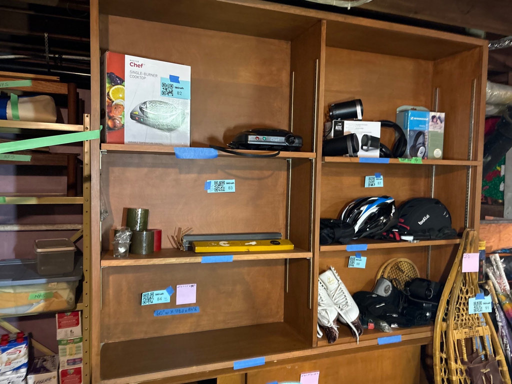 Wooden shelving unit - image 5 of 6