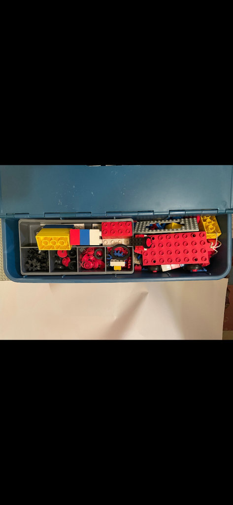 Assorted Vintage 1974 LEGO bricks and accessories in blue storage tub - image 3 of 8
