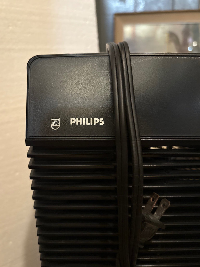 Collection of electric fans (tower and desk) with original box - image 5 of 8