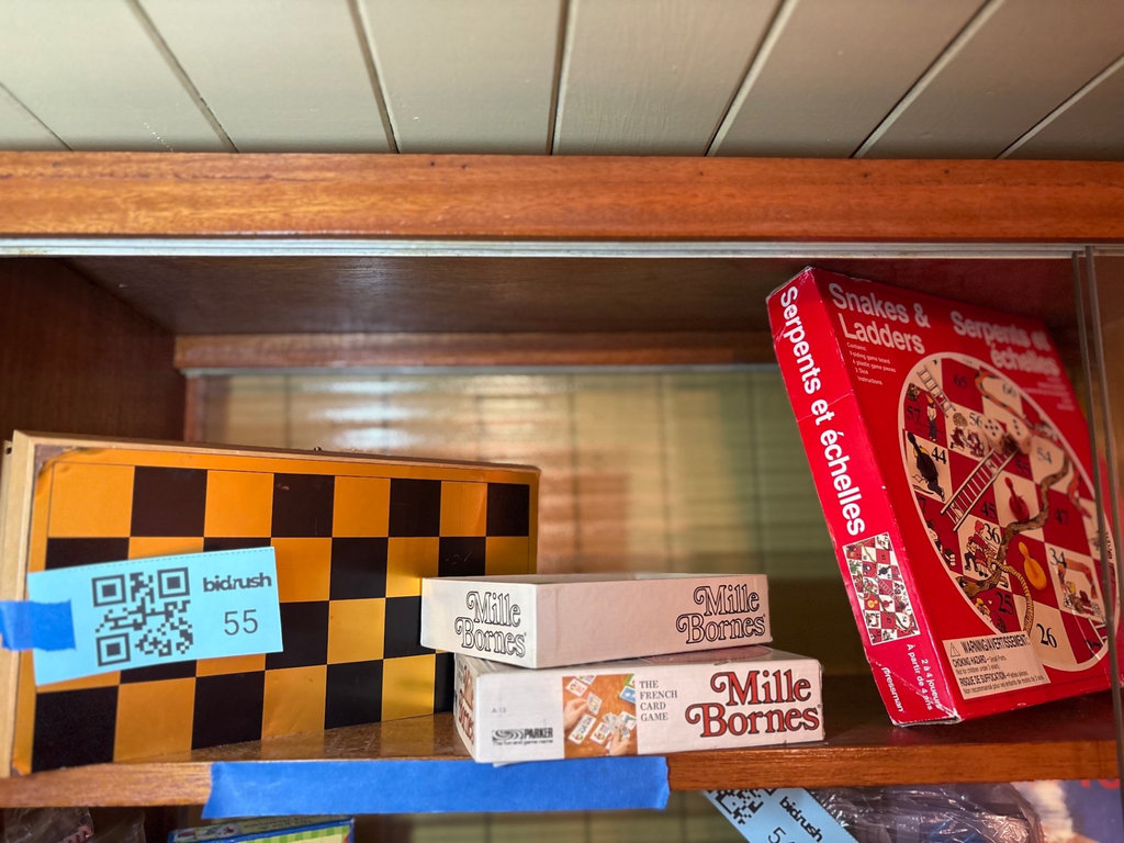 Vintage board games and chess set - image 1 of 7