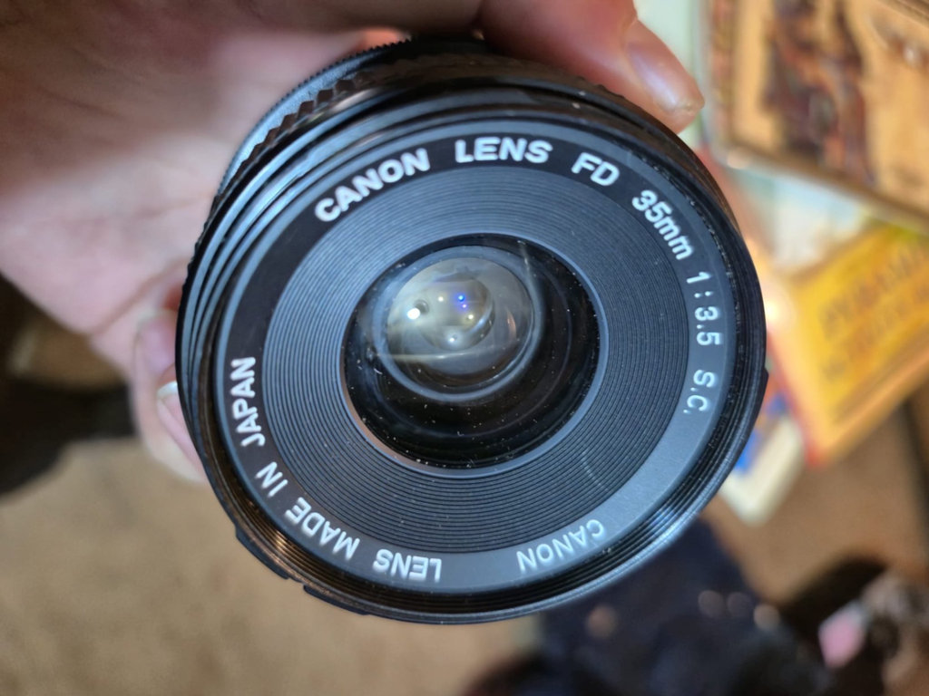 Canon film cameras with multiple lenses (FD mount) - image 6 of 8