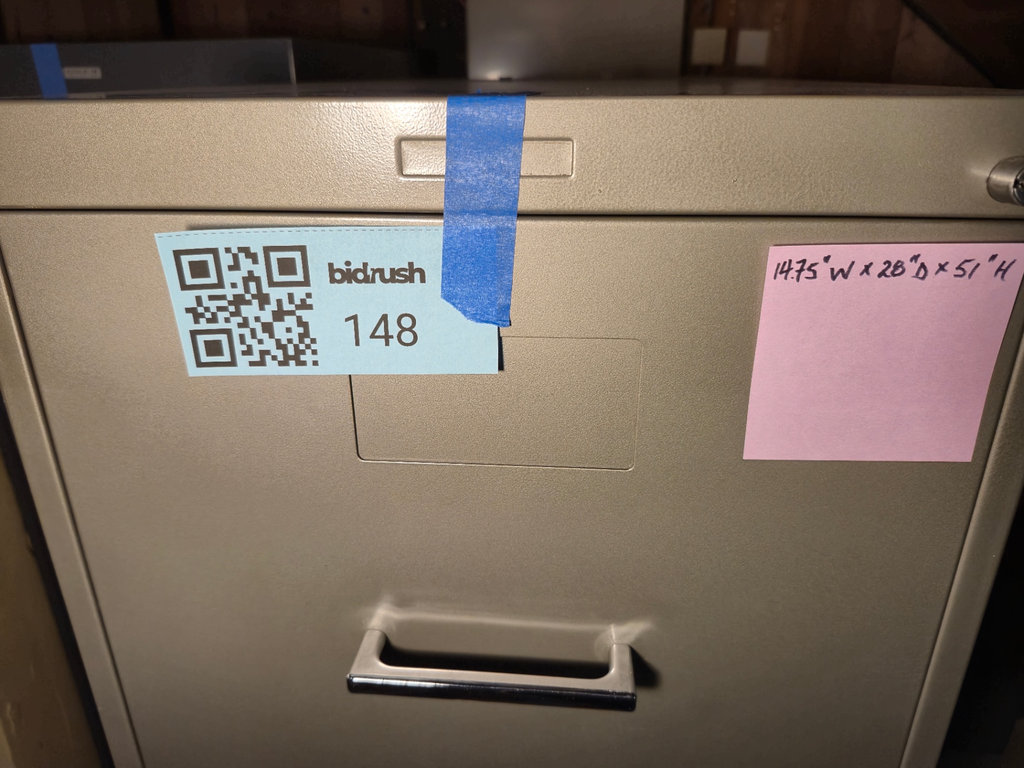 Metal four-drawer filing cabinet - image 2 of 6