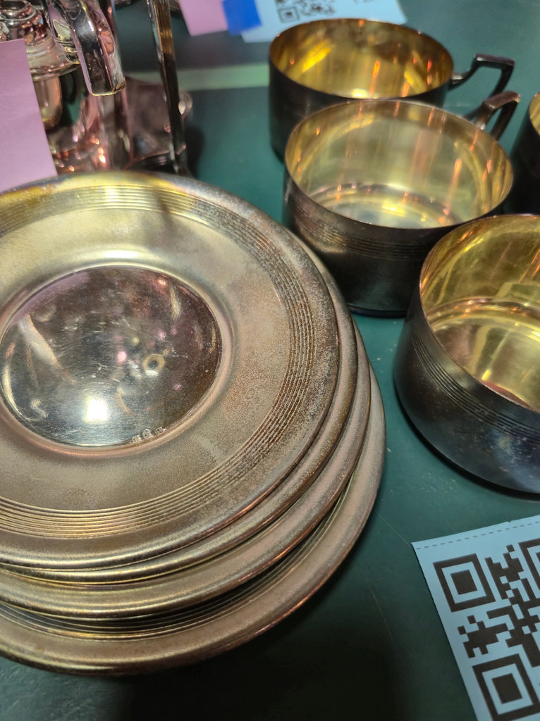 Silver-plated Samovar & teacup/saucer pieces - image 2 of 5
