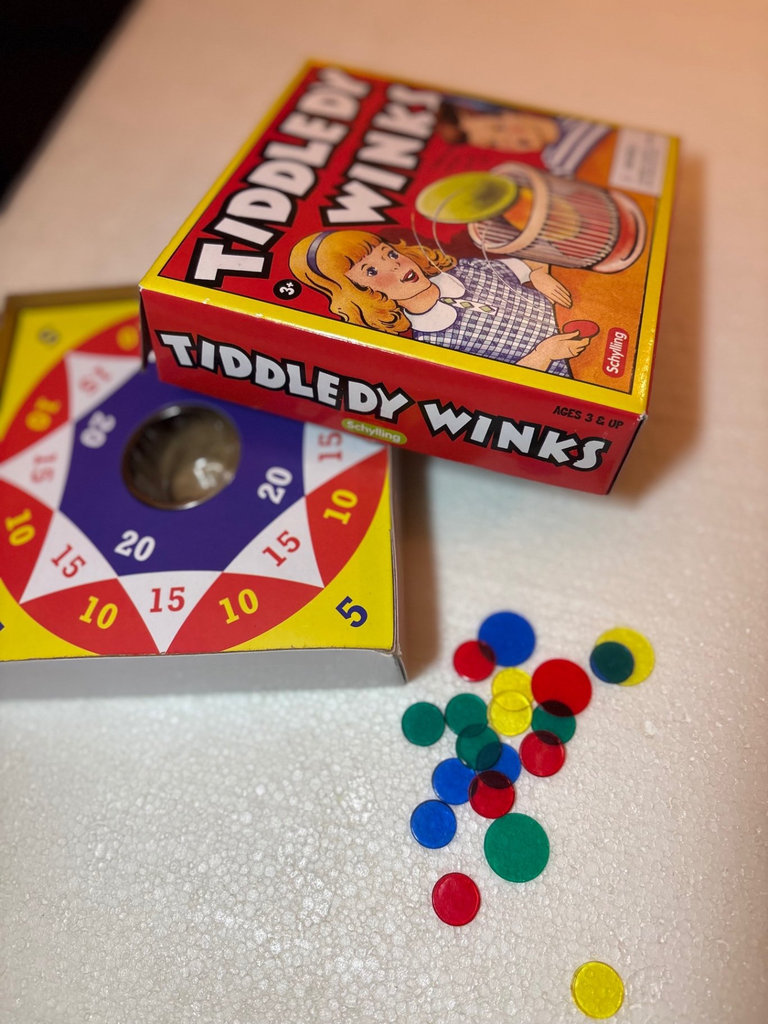 Vintage board games and game components assortment - image 6 of 9