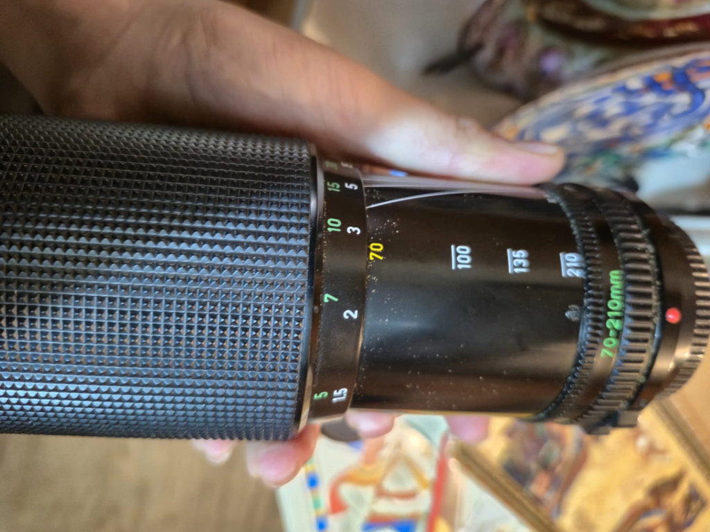 Canon film cameras with multiple lenses (FD mount) - image 7 of 8