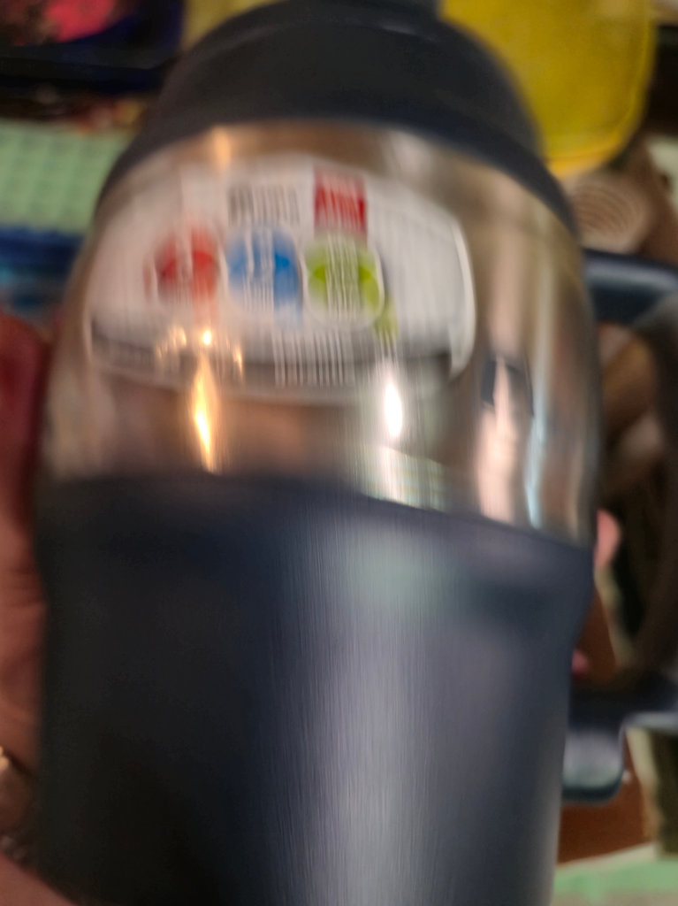 Assorted kitchenware and home decor items - image 5 of 7