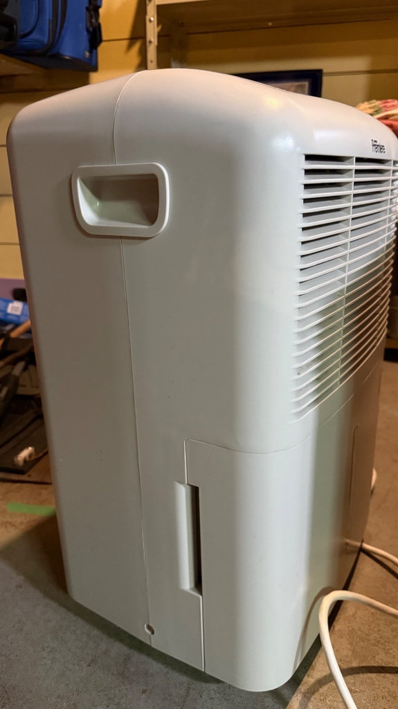 Danby Premiere portable dehumidifier - image 2 of 5