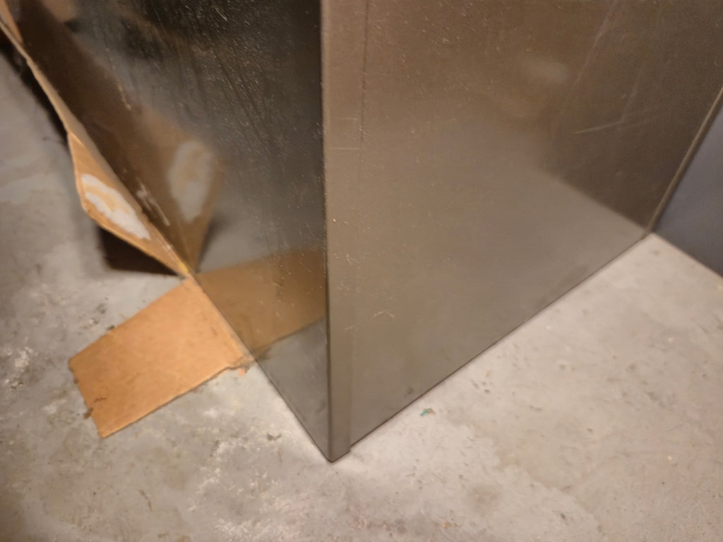 Metal four-drawer filing cabinet - image 5 of 6