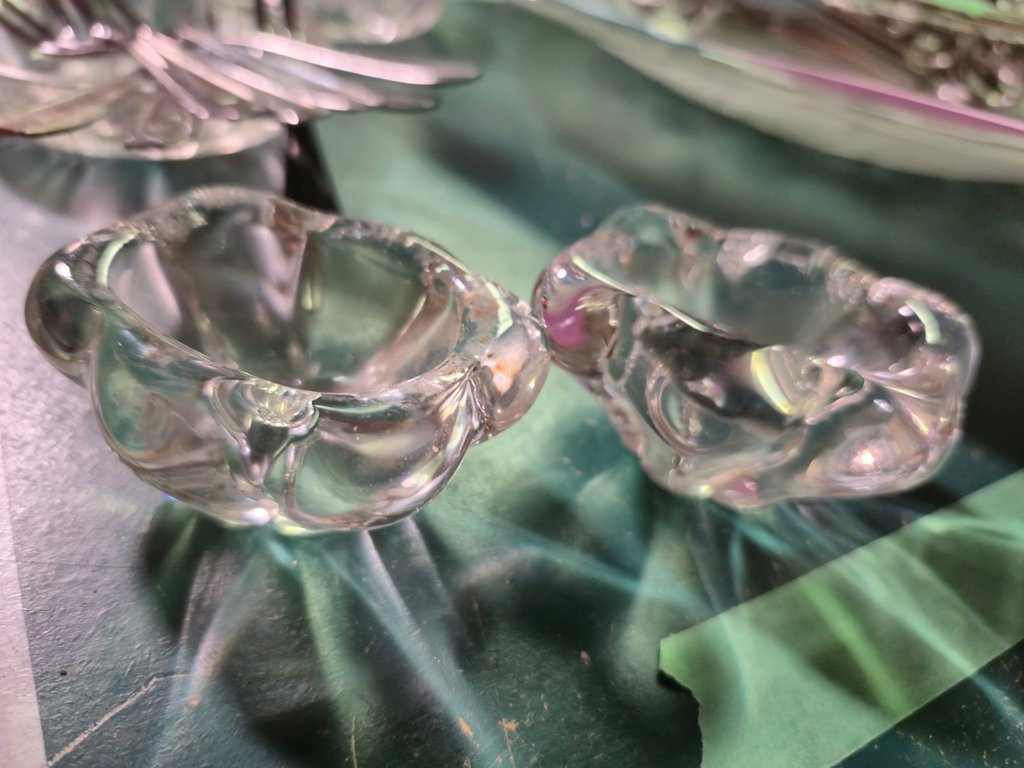 Crystal service ware and flatware - image 3 of 6