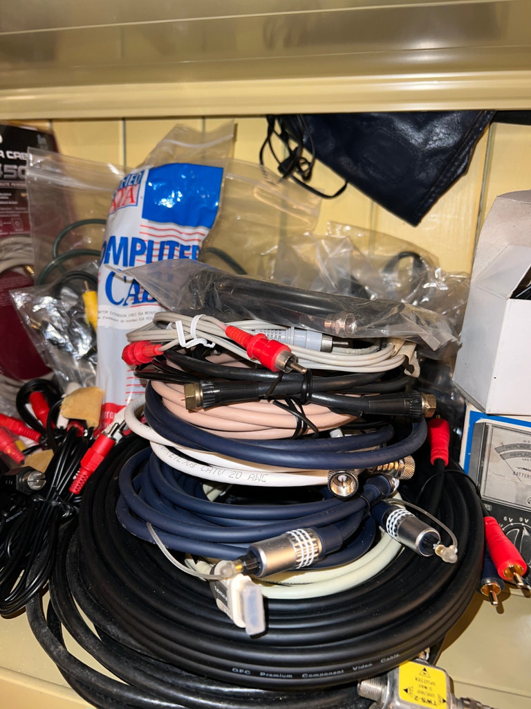 Assorted electronics and audio accessories - image 9 of 12