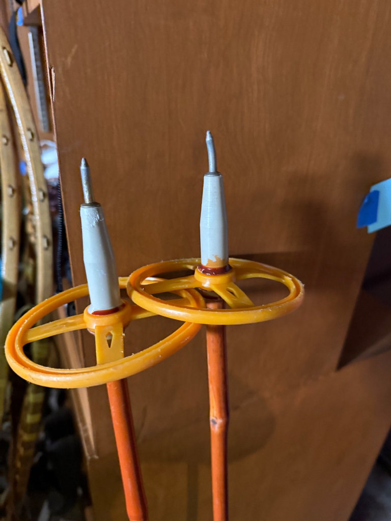 Assorted trekking and ski poles - image 16 of 19