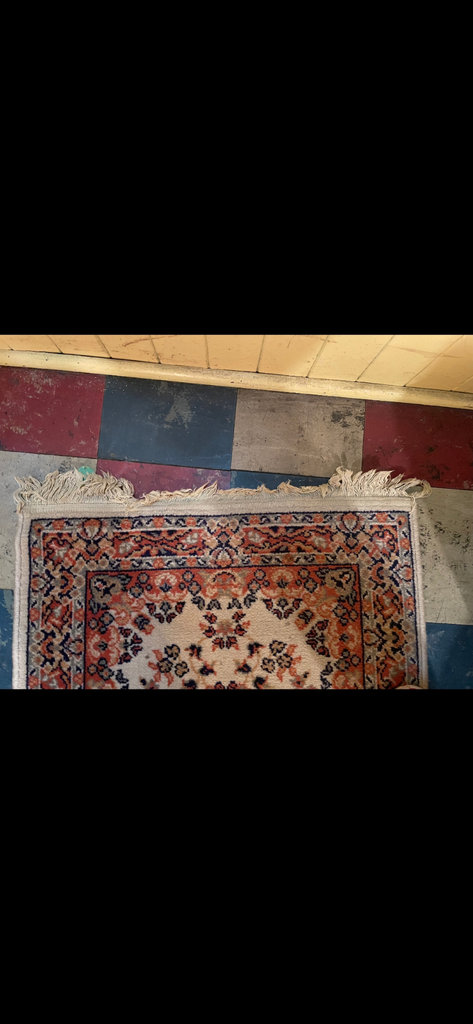 Floor rug runner - image 3 of 6