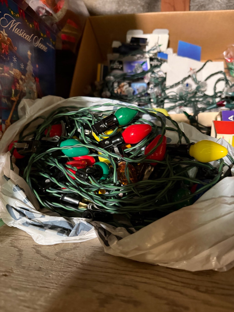 Assorted Christmas Lights and Outdoor Lighting - image 2 of 5