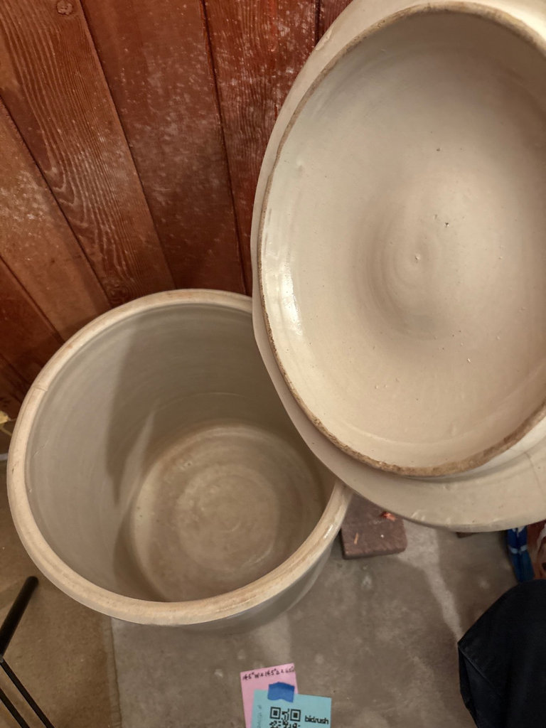 Medalta 8 Medicine Hat Alberta stoneware crock with lid - image 3 of 6