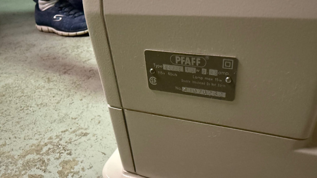 Pfaff sewing machine with accessories and manuals - image 3 of 9