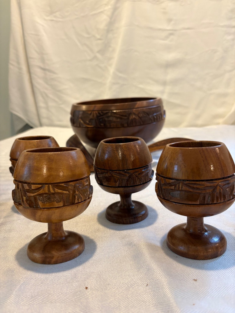 Tiki Style Monkey Pod Wooden Carved Punch Bowl Set - image 3 of 6