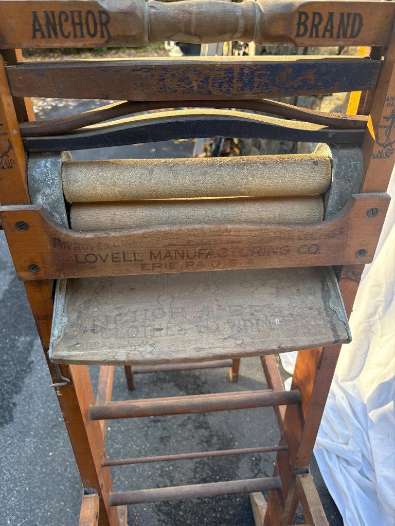 Antique Anchor Brand Folding Bench Wringer - image 4 of 4